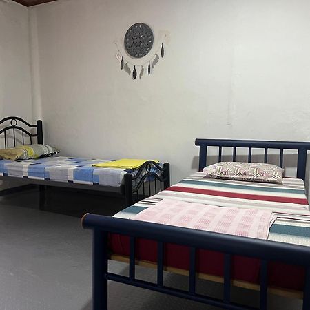 Helena Hostel Cali Bagian luar foto