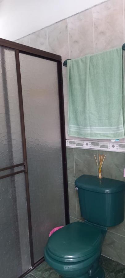 Helena Hostel Cali Bagian luar foto