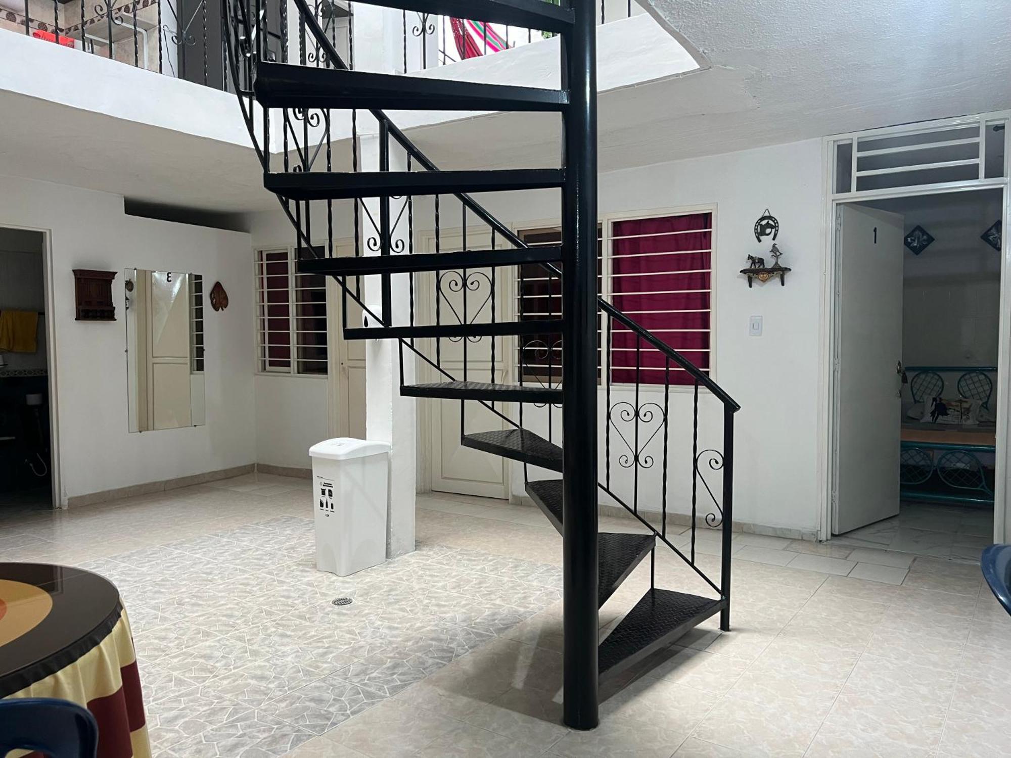 Helena Hostel Cali Bagian luar foto